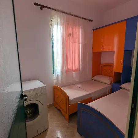 Drini Aparthotel 3*